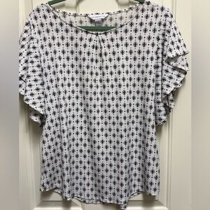 Liz Claiborne Black and White Geometric Blouse